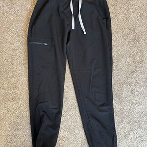 Figs Woman's Black Joggers size Small